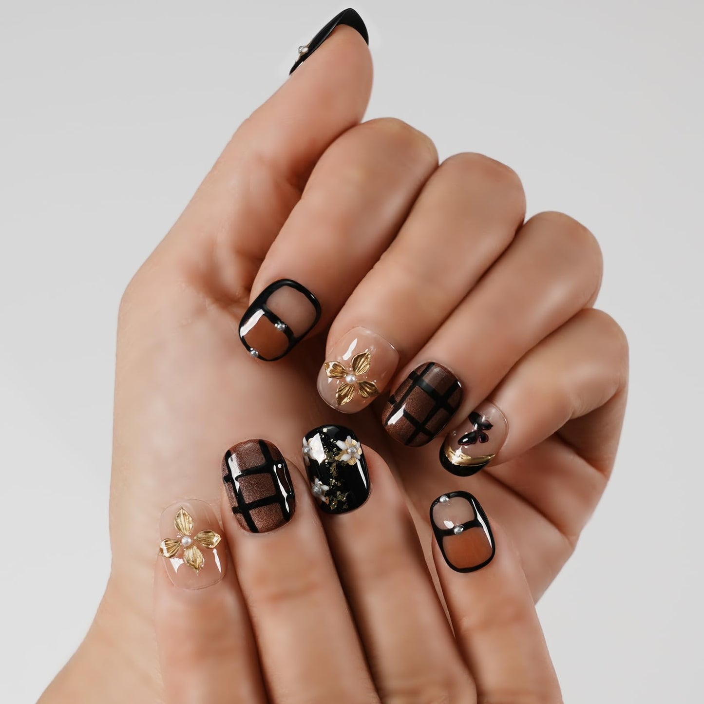 Tesytto 3D Gold Butterfly Press on Nails Short Square - Handmade Flower & Pearl Design, Black Plaid Glossy Reusable False Nails (Vintage Black Gold,L)