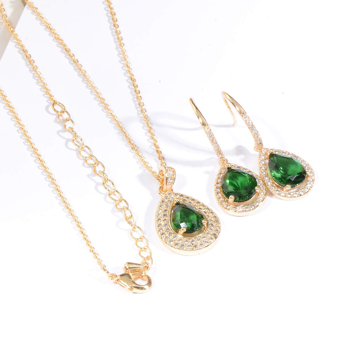 pear shape jewelry set emerald green