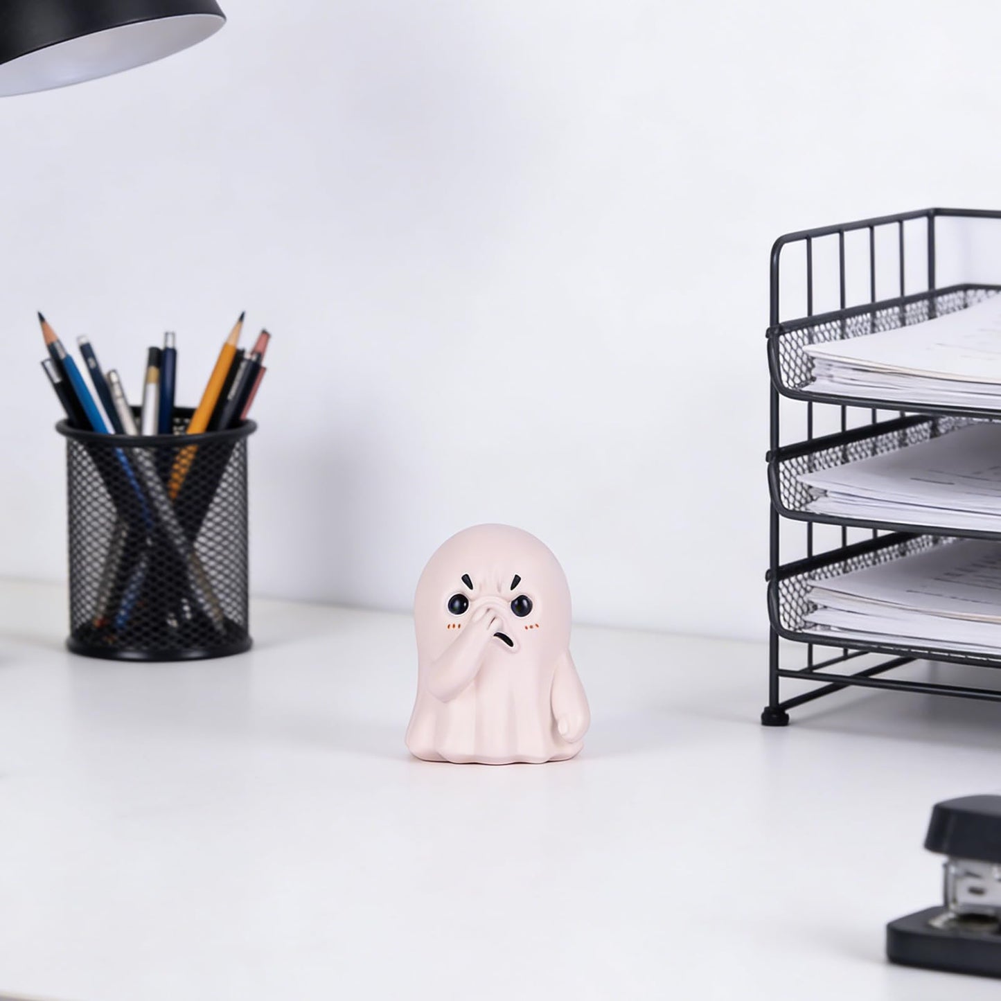 oliruim Holding Nose Ghost Cute Statue, Quirky Bathroom Shelf Decor, Funny Toilet Decor Knick Knack, Unique Creative Gift