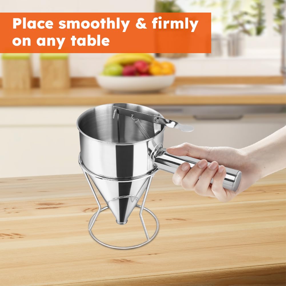 Pancake Batter Dispenser, Stainless Steel Funnel Cake Dispenser with with Squeeze Handle & Stand for Cupcakes, Pancakes, Takoyaki, Waffle and Baked Goods(Size:S,600ml)