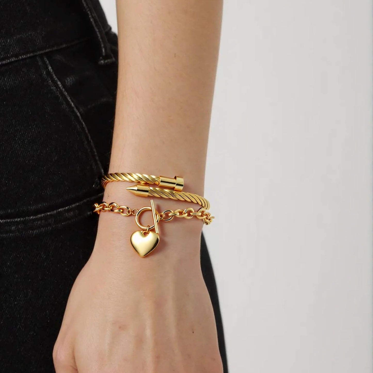 LCTrusttmor Gahna Heart Bracelets for Women, Stackable 18K Gold Plated Heart Charm with Adjustable Link Chain Set Dainty Jewelry Gifts