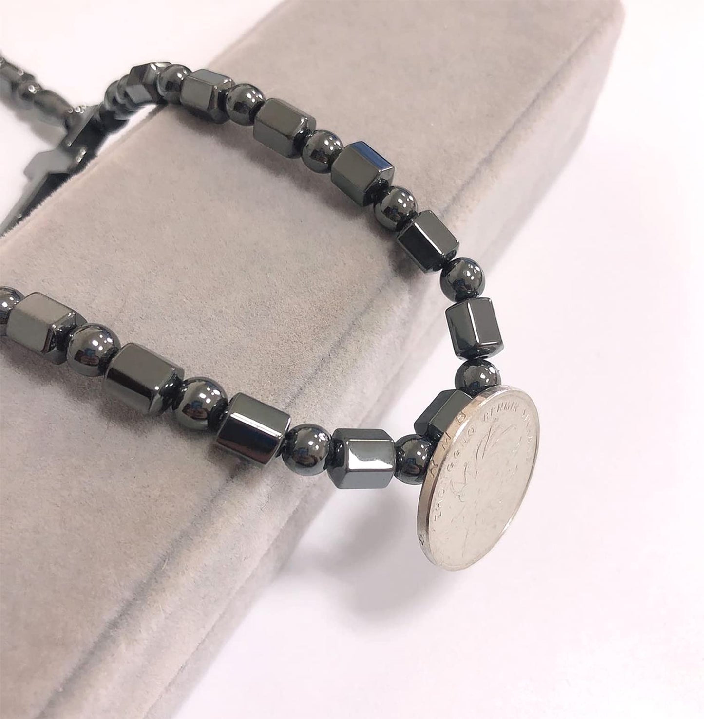 Ecooon Cross pendant hematite magnetic therapy necklace for men and women, healing stone unisex