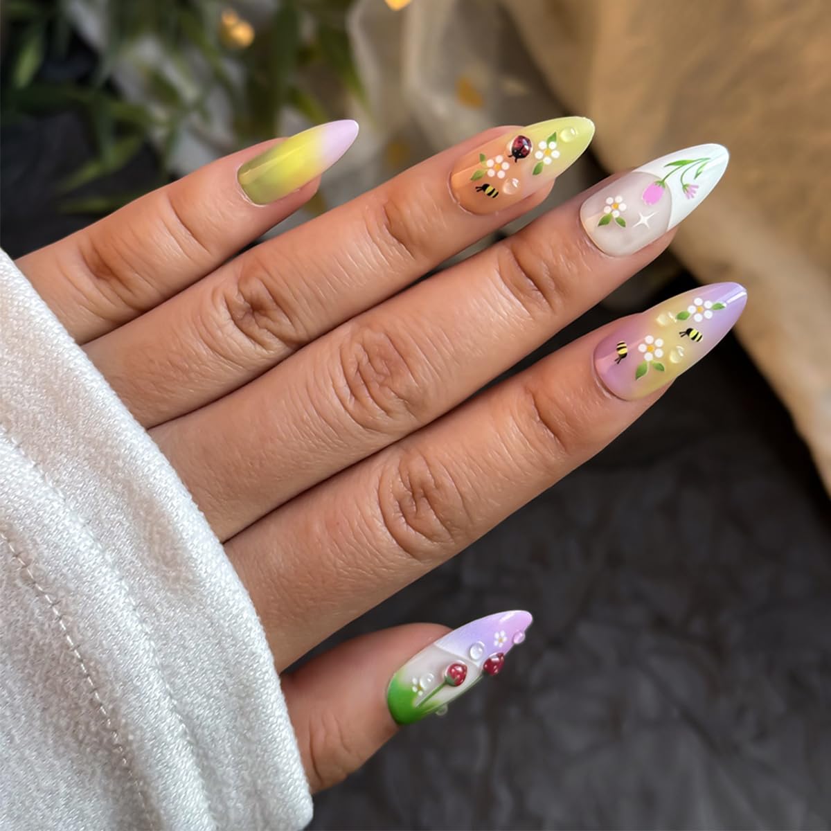 24Pcs 3D Floral Press on Nails Almond Shape Spring Cute Fake Nails with Bee Ladybug Design French Tip Acrylic False Nails Medium Length Reusable Stick on Nails Full Cover Artificial Nails for Women