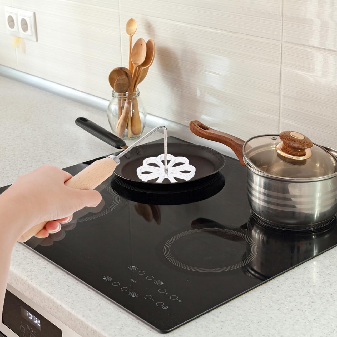 OSALADI Cookie Mold Rosette Iron Set with Wooden Handle, Flower Shaped Fried Dough Maker Tool for Rosette Cookies, Waffles, Pastry and Kitchen Baking Use