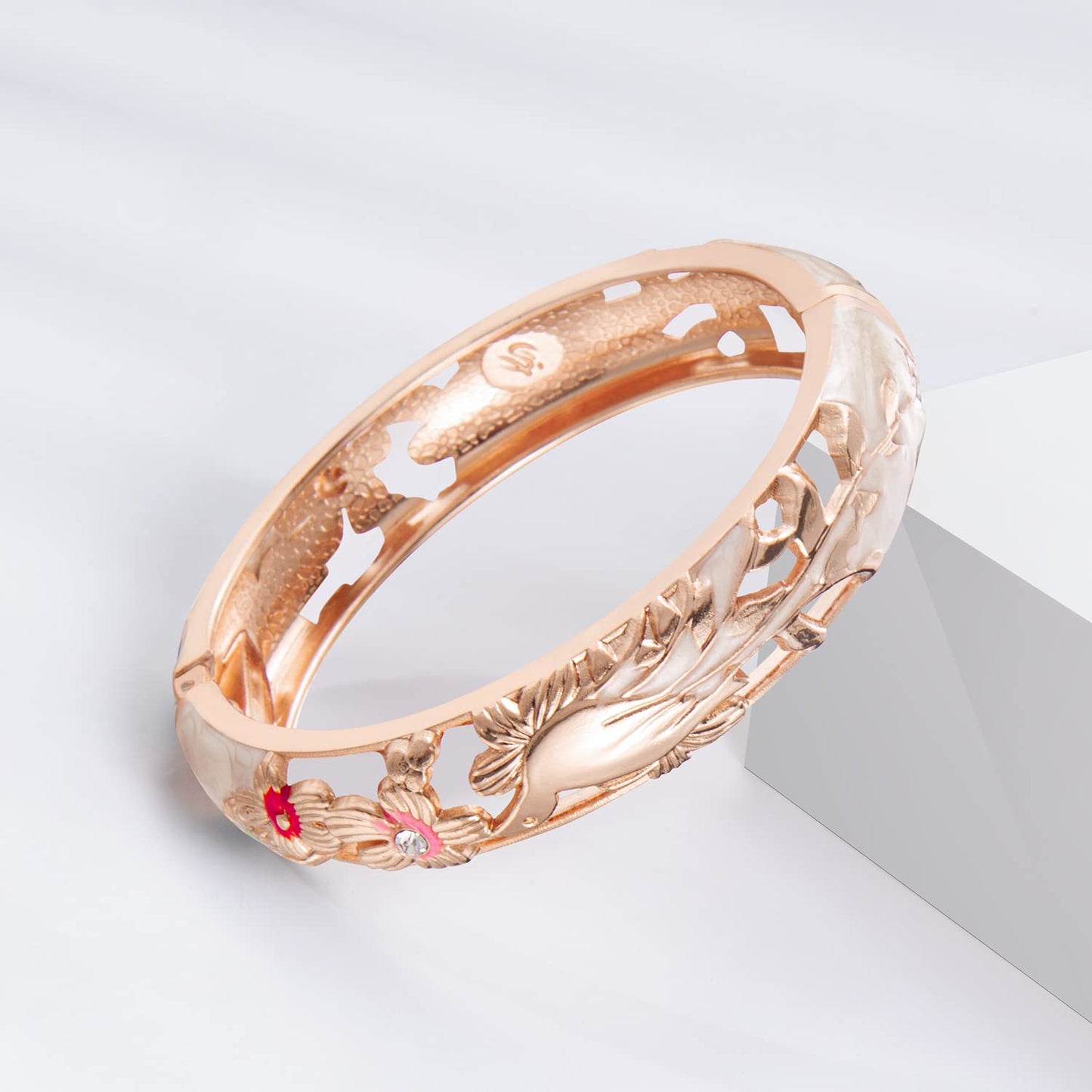 UJOY Colors Handcraft Jewelry Cloisonne Bracelet Enamel Hollowed Bird Spring Hinged Womens Bangles Gifts Box 88A31-55C49 Beige White