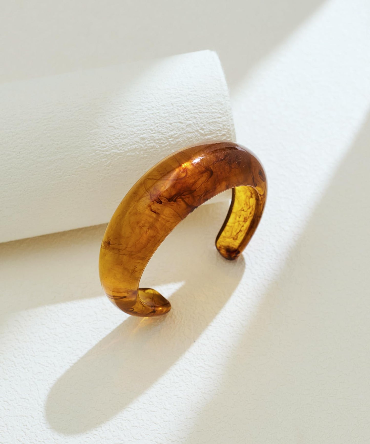 WOWORAMA Brown Acrylic Resin Cuff Bracelet for Women Translucent Tortoise Dome Open Bangles Thick Chunky Mottled Acetate Acrylic Bracelets