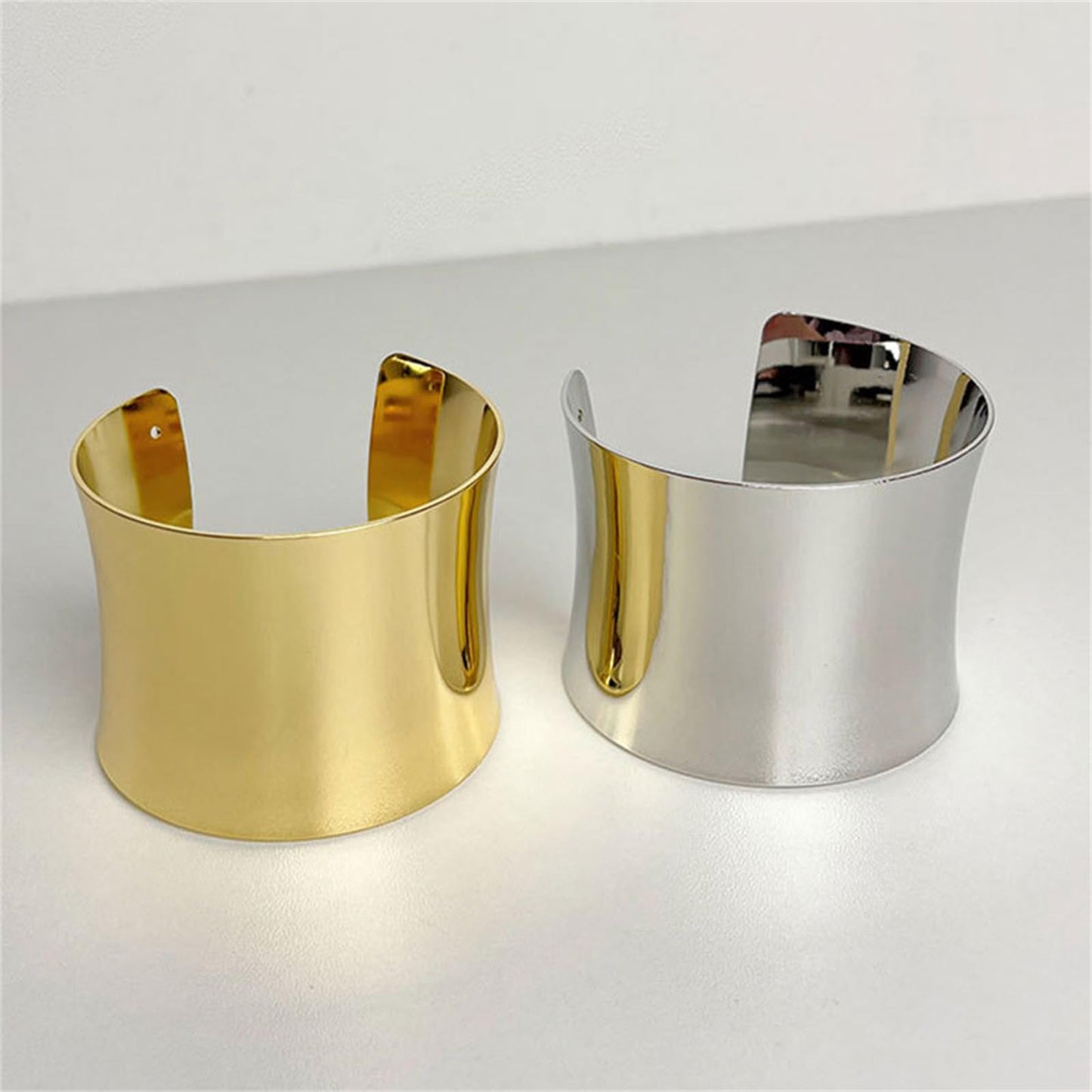 RINTOLER 2Pcs Gold Cuff Bangle Bracelets Set for Women - Multi Layer Stackable Textured Bangles Boho Bracelets Jewelrys for Women. (Gold Cuff Bangle 2pc)