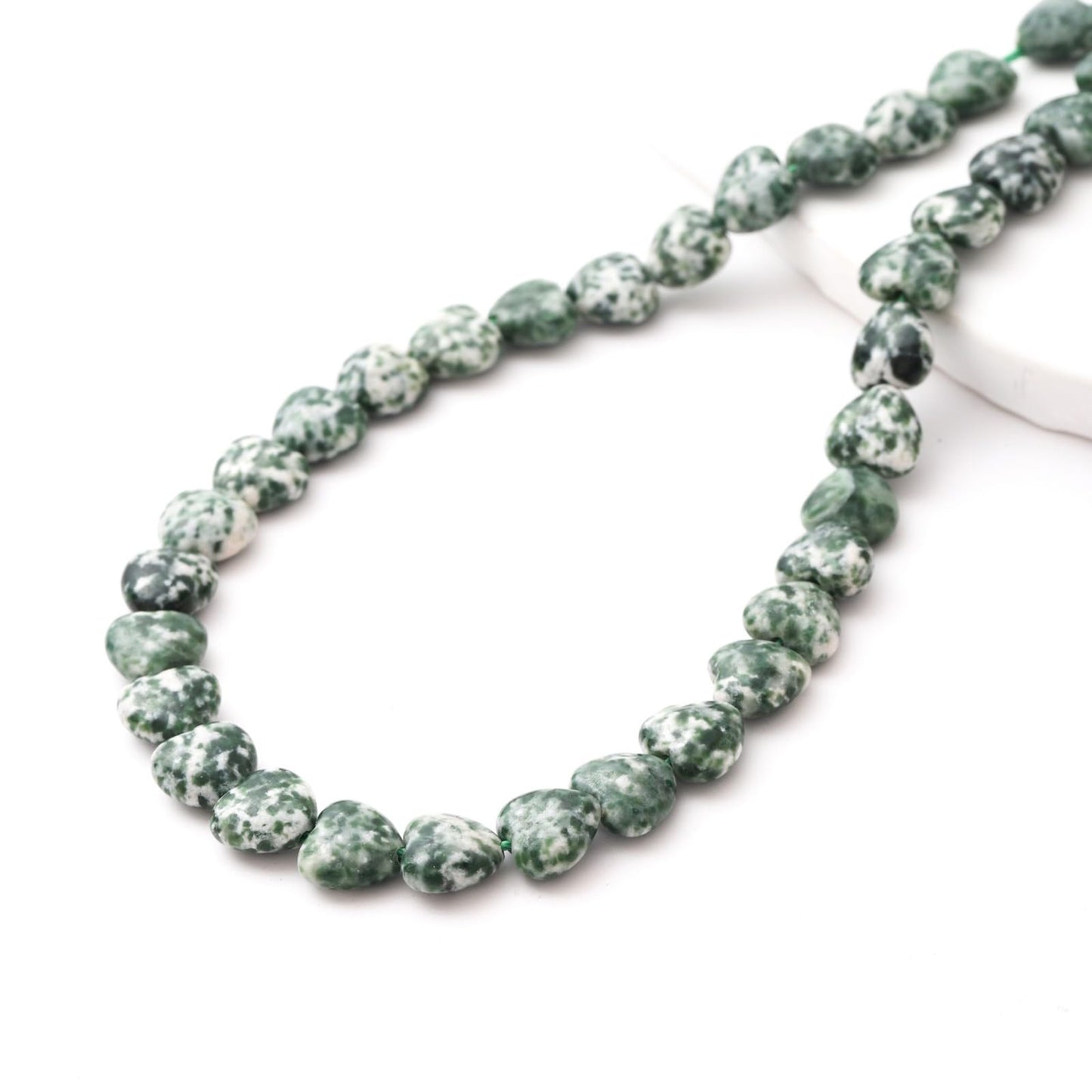 Natural Heart Shaped Green White Sodalite Stone Beads 10mm Loose Crystal Healing Beads for DIY Necklace Bracelet Making Gemstone Craft Supplies