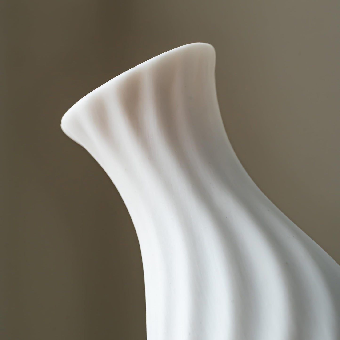 JKT Home White Ceramic Vase Set Home Decor – Farmhouse & Boho Decorative Vase Set for Kitchen, Living Room, Bedroom, Office, Bookshelf Decor, Bathroom, Centerpiece Table Decor