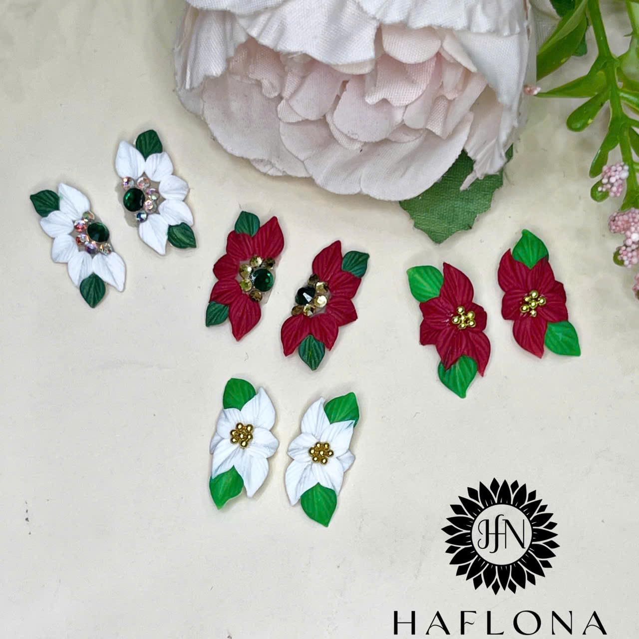 Set 8Pcs 3D Acrylic Christmas Flower Nail Art Charms - Medium Flowers Handmade by Acrylic Powder for Salon Nails Deco (8pcs Medium Christmas Flowers)