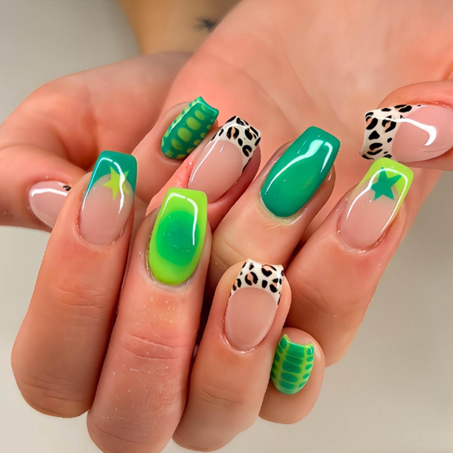 YoYoee 24-Piece Short Square Press on Nails - French Green False Nails | Leopard Print Fake Nails for Women Elegant & Durable Artificial Nails for Instant Manicure