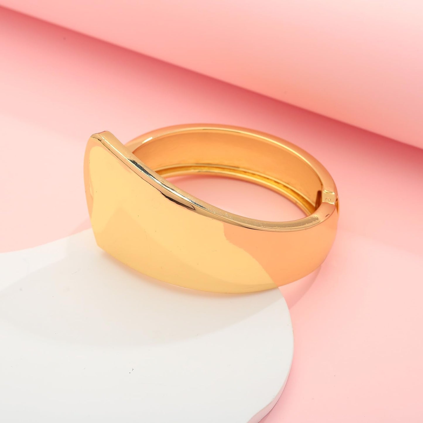 HUAYUNFANG Gold Chunky Bangle Bracelet for Women Irregular Wide Gold Statement Bracelet Spring Hinged Open Bangle Bracelet Trendy Jewrlry