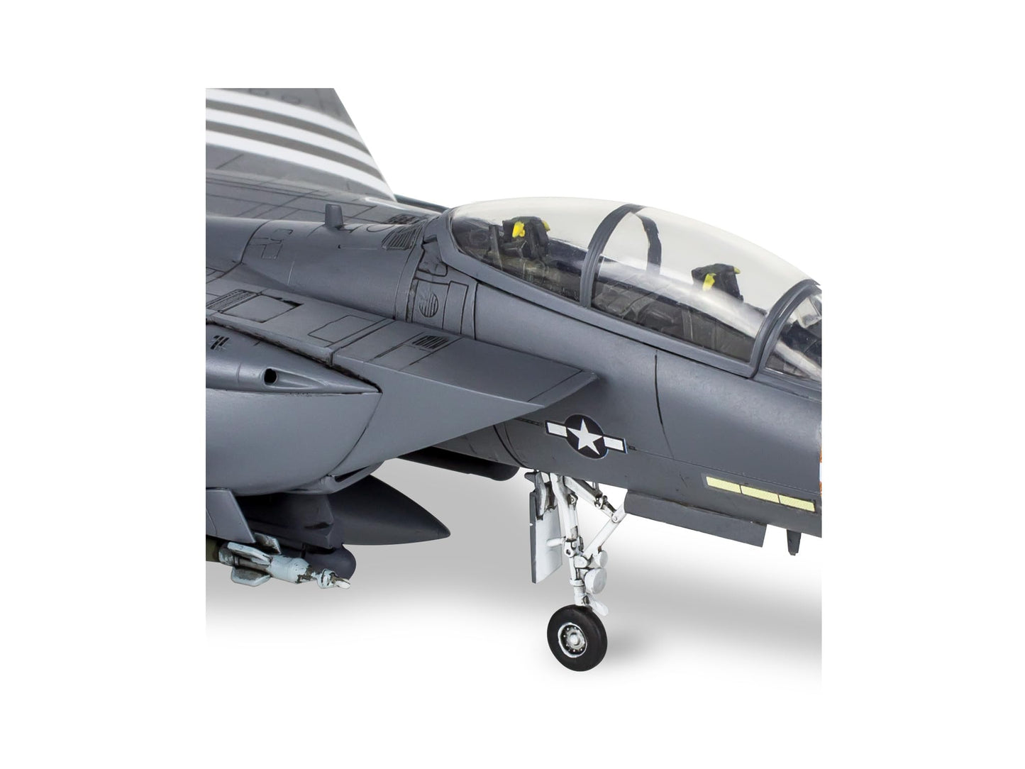 Revell 15995 F-15E Strike Eagle 1:72 Scale 210-Piece Skill Level 5 Model Airplane Building Kit