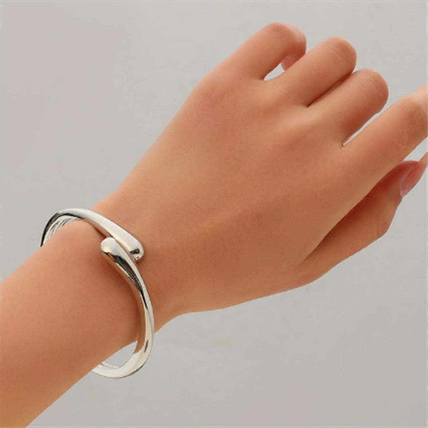 Hcrohihit Chunky Thick Cuff Bangle Bracelet for Women,Minimalist Adjustable Open Cuff Bracelet and Ring Collar Set,Polished Statement Cuff Bangle,Fashion Jewelry (A Silver)