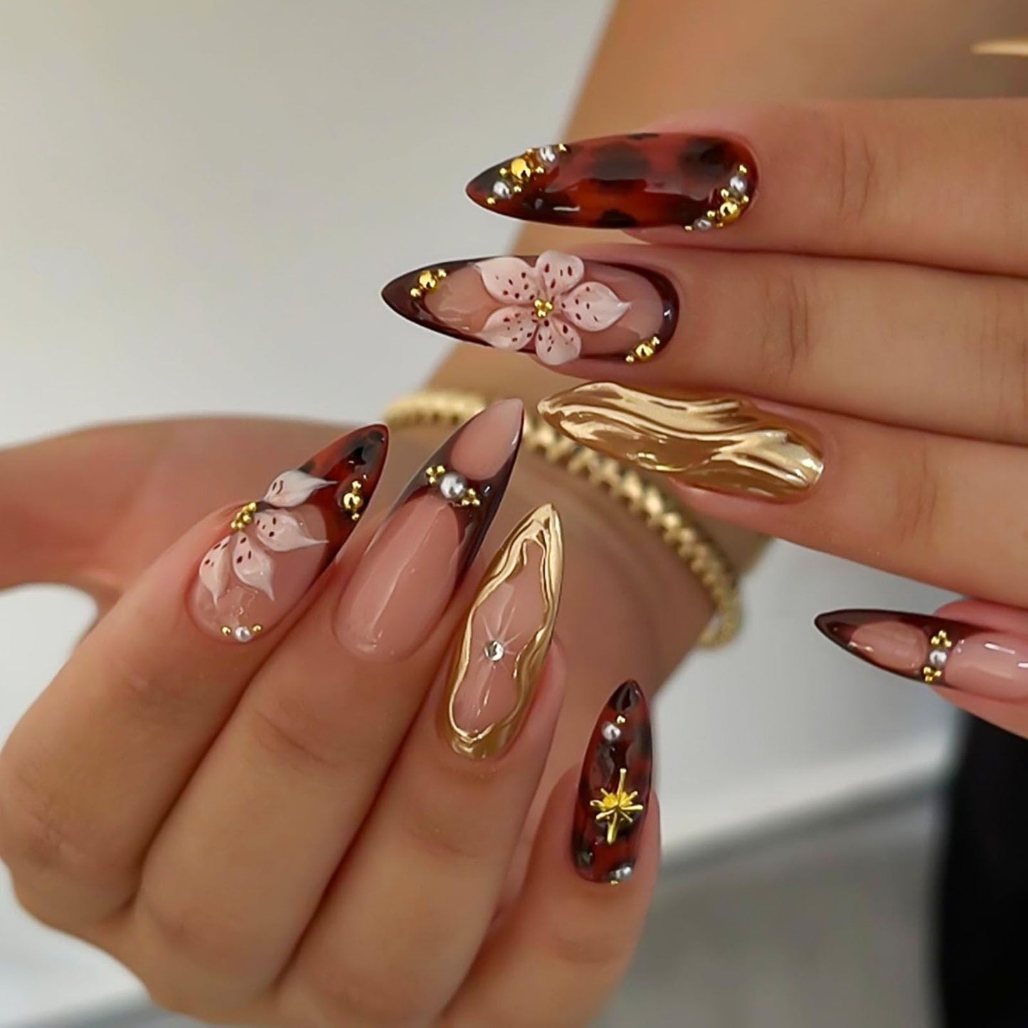 RUOKEXIN Long Press on Nails Almond Fake Nails French Tip False Nails with 3D Gold Designs Stiletto Nail Press ons Sparkly Artificial Nails for Women 24Pcs