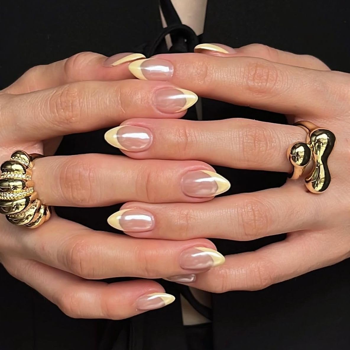 KQueenest Chrome French Tip Press On Nails Short Almond, 30 Pcs Glazed Pastel Yellow Fake Nails Press ons With Mirror Effect, Reusable Long-Lasting Bling Glue on Nails with Glue for Women Manicure