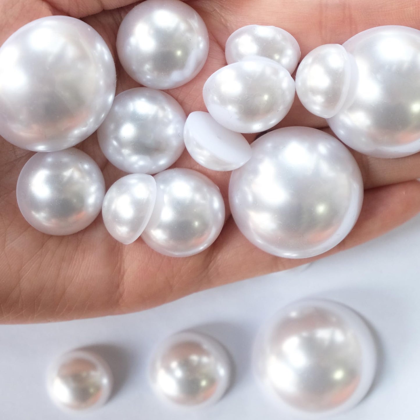 HSKIVWY 100PCS 20MM Large White Flatback Pearls, Big Half Round Pearls for Crafting ABS Plastic Pearl Beads for Wedding Birthday Party Decoration Centerpieces Shoes Cup DIY Crafts Projects