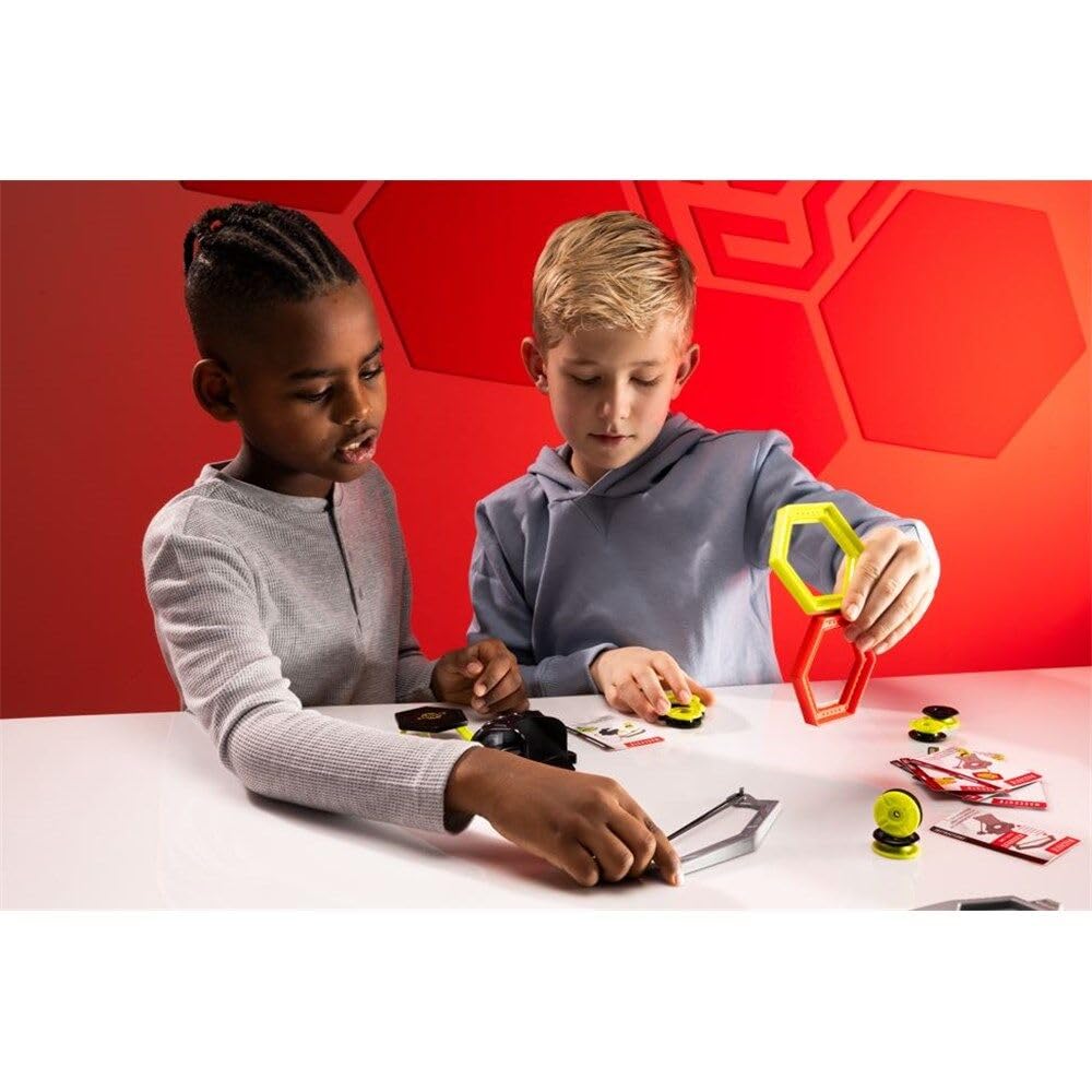 Fat Brain Toys Magshuto Stunt Park, Trick Shot System, Magnet Toys Skill Disc Launch Set, Magnet Game for Kids and Tweens