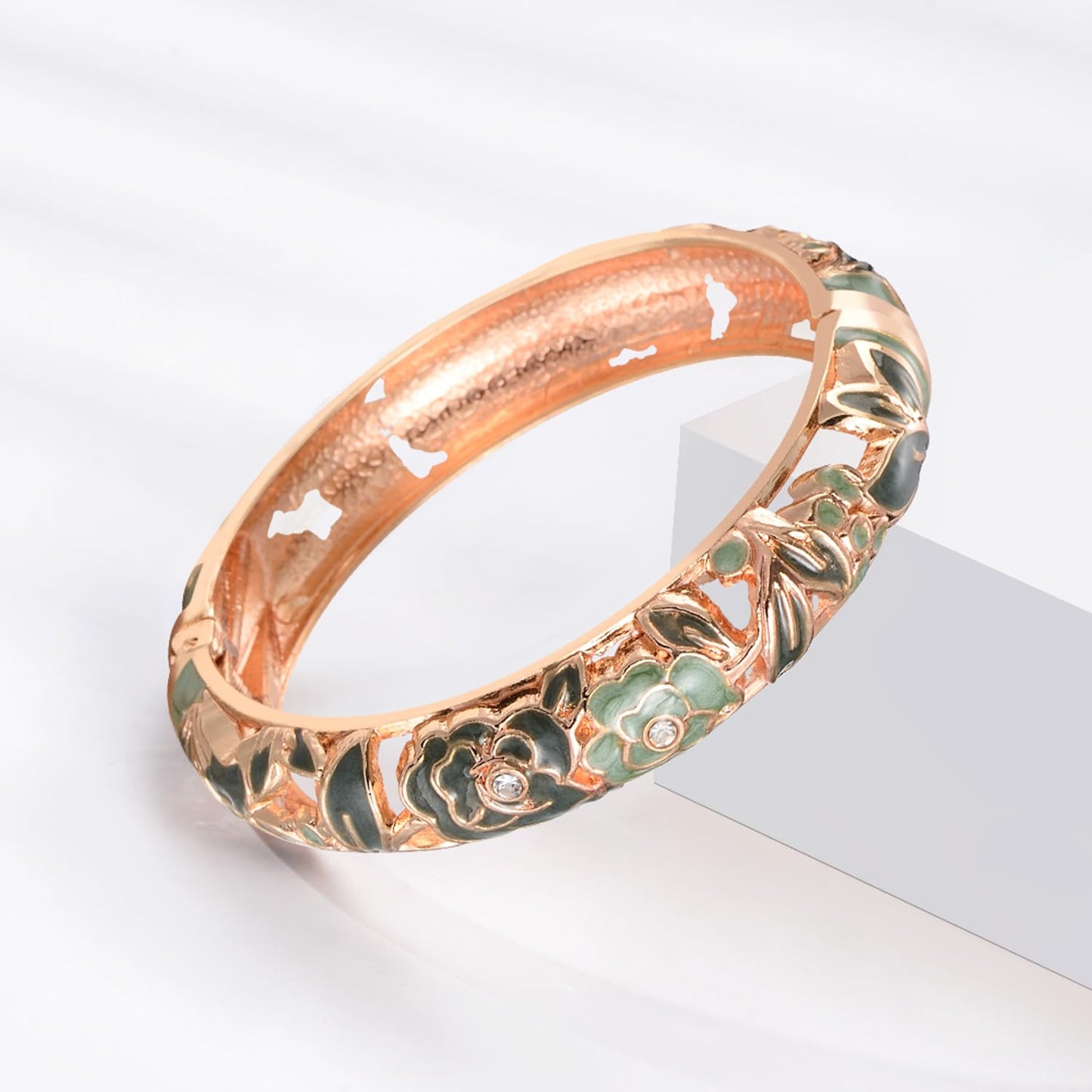 UJOY Vintage Jewelry Cloisonne Handcrafted Flower Enameled Gorgeous Rhinestone Hinged Cuff Bracelet Bangles Gifts 88A10-55A100 Green