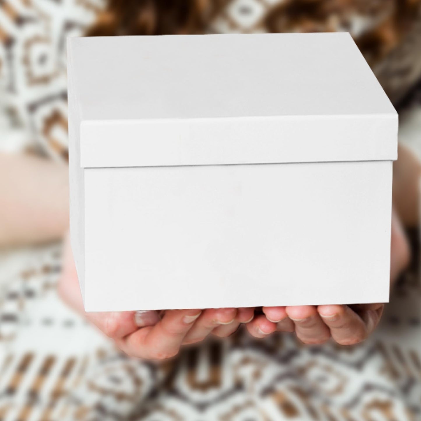 White Gift Boxes for Presents 4 Pack Nesting Gift Boxes with Lids，3.7“-6.4“ Assorted Sizes Square Stackable Boxes for Birthday Wedding Christmas Party Gift Wrapping