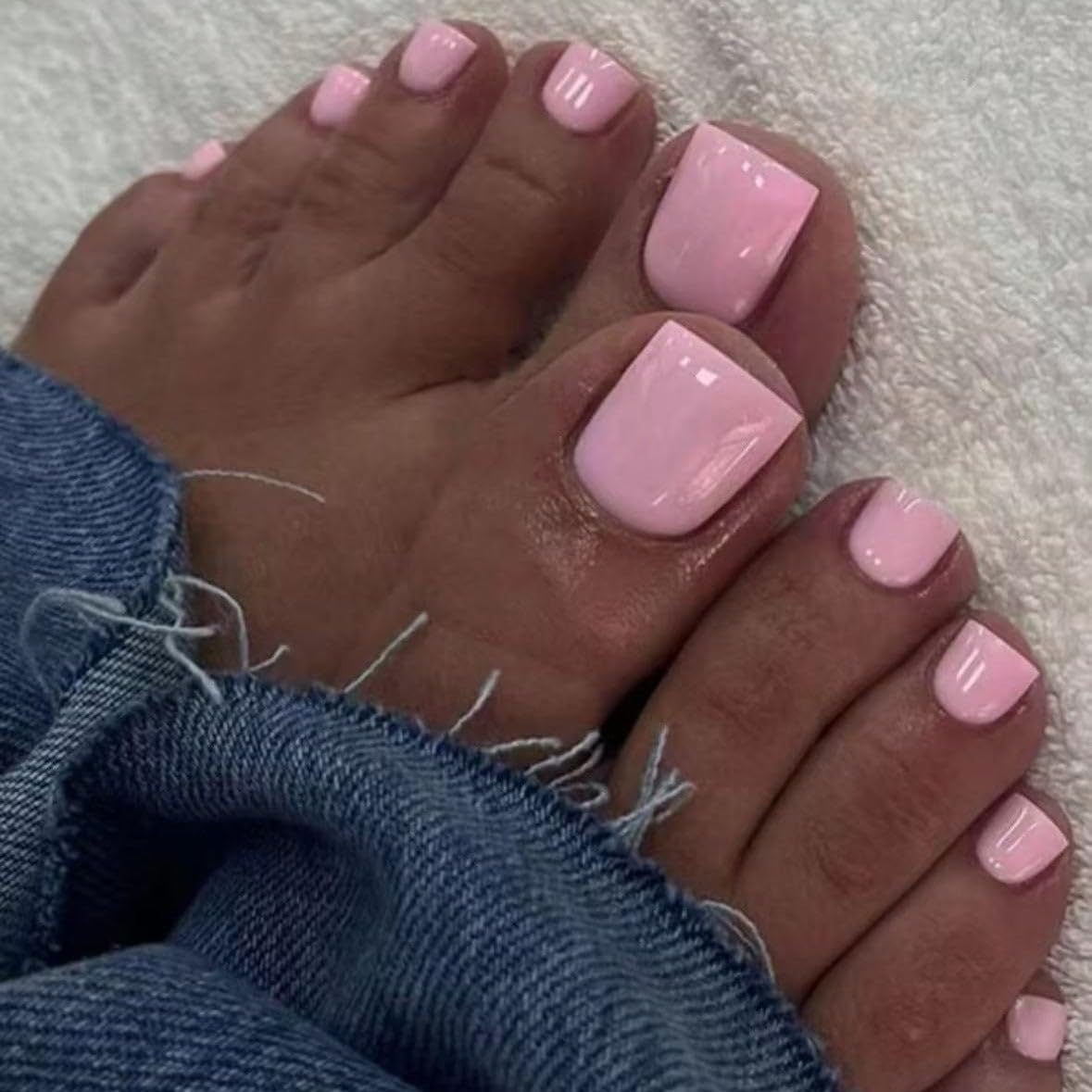 Curvlife Press on Toenails Short Design Acrylic Fake Toe Nails Stick On Foot Nails Glossy White French Tips Toenail Press ons Square for Easter Gift For Women (pink, Short)