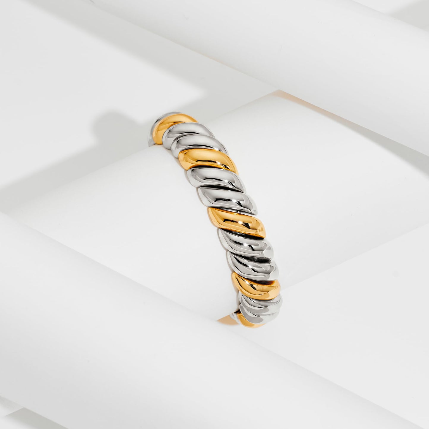 FAMARINE Silver Gold Chunky Bangle Bracelet for Women Men Two Tone Stretchchable Elastic Bracelet Jewelry Gift for Daily Wear