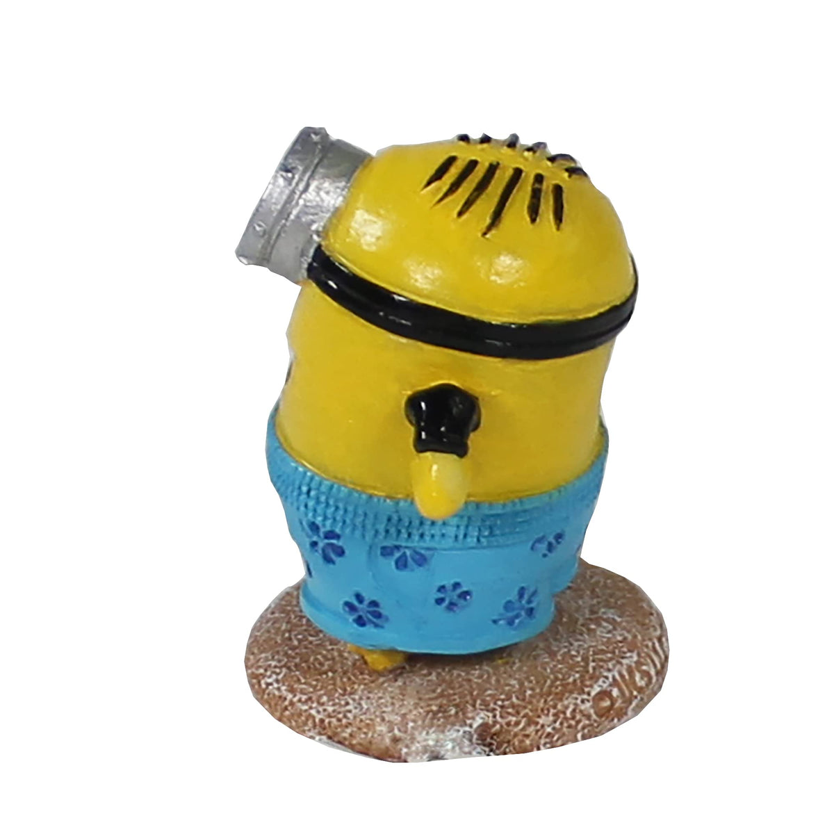 Penn-Plax Minions Officially Licensed 3-Piece Aquarium Ornament Bundle – Includes Kevin, Stuart, and Bob – Beach Themed – Small