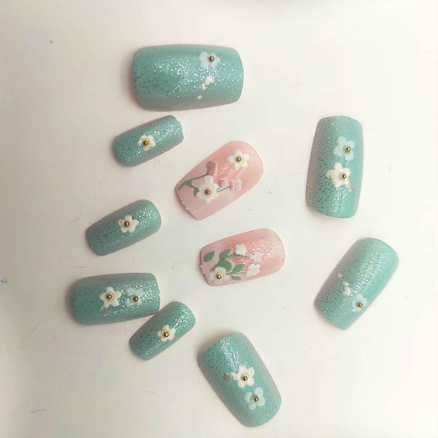 Press on Nails Medium Square Fake Nails with Green Leaves White Flower Glitter Designs Glossy Nails Press ons Pink Blue Glue on Nails Summer Acrylic Artificial Stick on Nails for Women 24Pcs