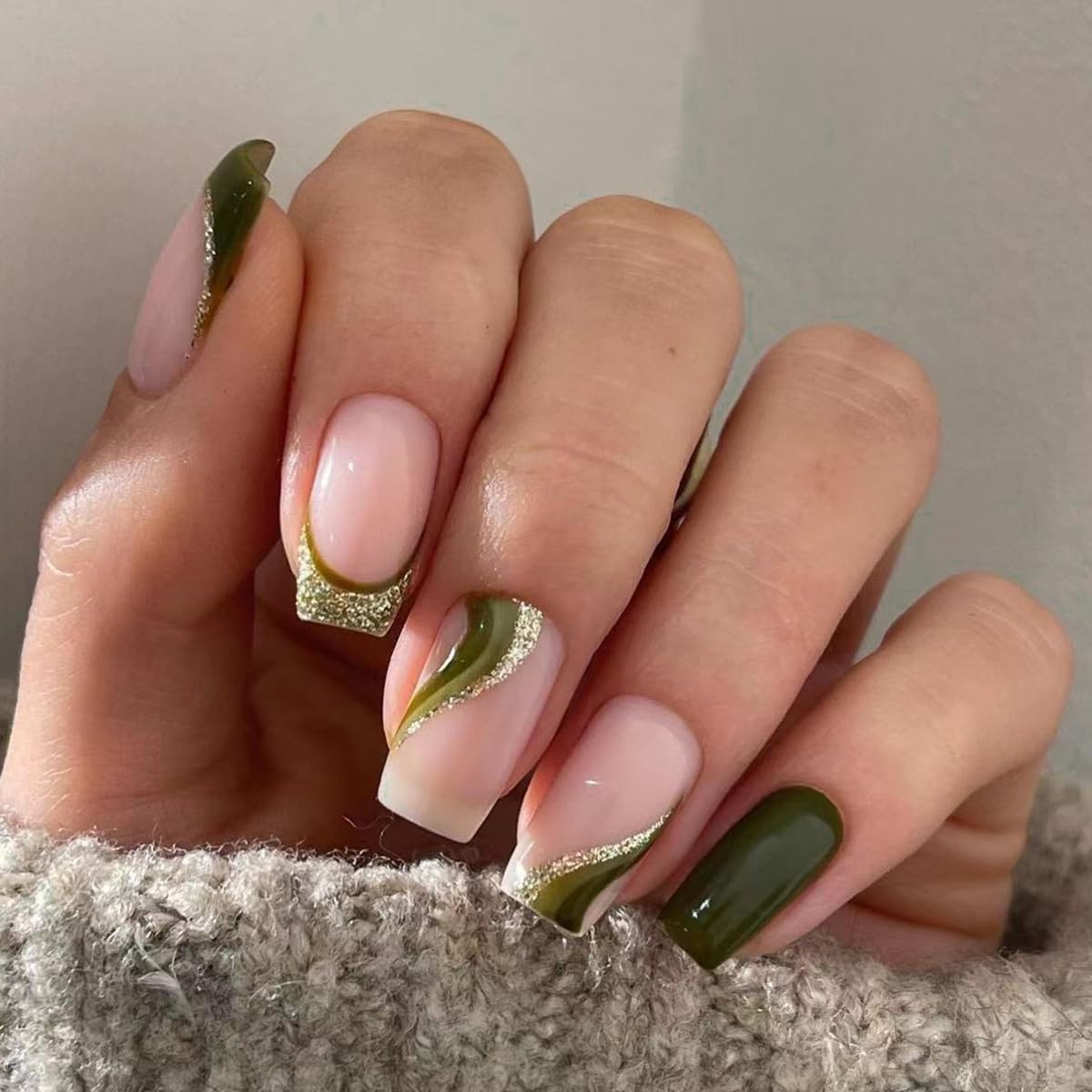 Green Press On Nails - Short Square Gold Glitter False Nails with Swirl Designs, Glossy Finish, Full Cover Acrylic Stick On Coffin Nails for Women, 24 Pcs