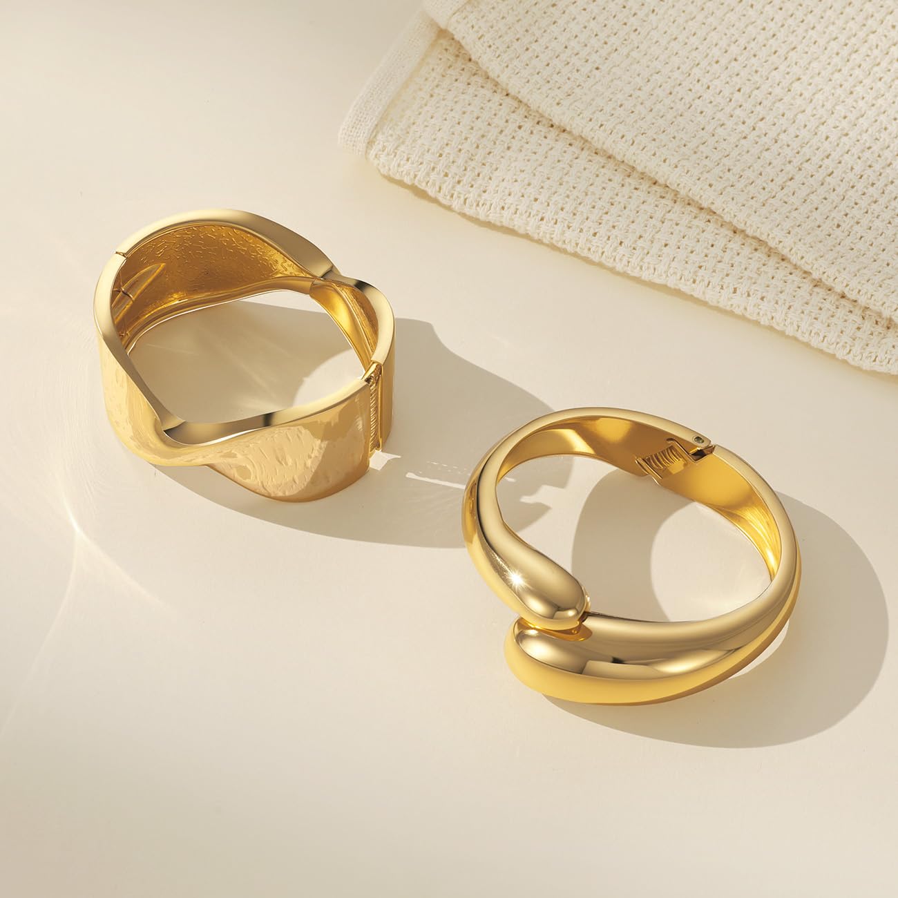 Emibele Gold Bangle Cuff Bracelet Stack, Chunky 18K Gold Plated Teardrop Hinged Thick Bangle Bracelet Set, Non Tarnish Bracelets for Women, 2 Pack, Gold