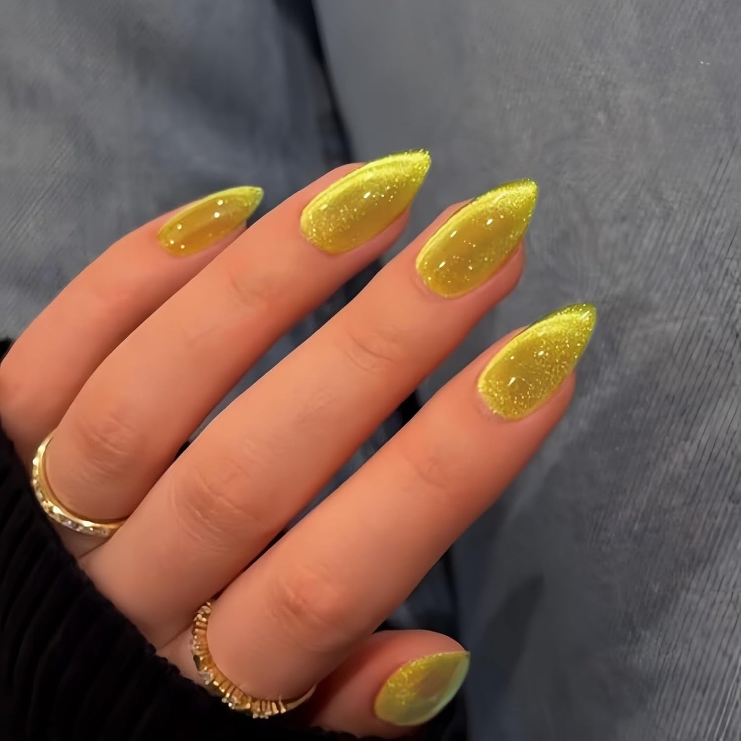 KQueenest Cat Eye Gold Press on Nails Almond, Chrome Press on Nails Medium, Sparkly Shiny Soft Gel Fake Nails, Glitter Yellow Glue on Nails Medium Stiletto for Women Small Hand, for Party, 30 Pcs