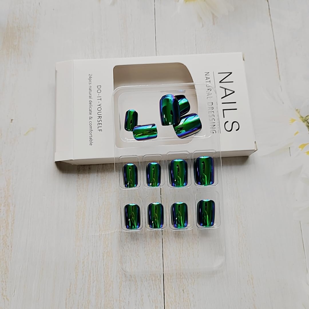 24Pcs Green Electroplating Press On Nails Short Square Fake Nails Acrylic Chrome Glazed Nails Press Ons Full Cover False Nails with Mirror Metal Designs Glossy Glue On Nails Stick On Nails for Women