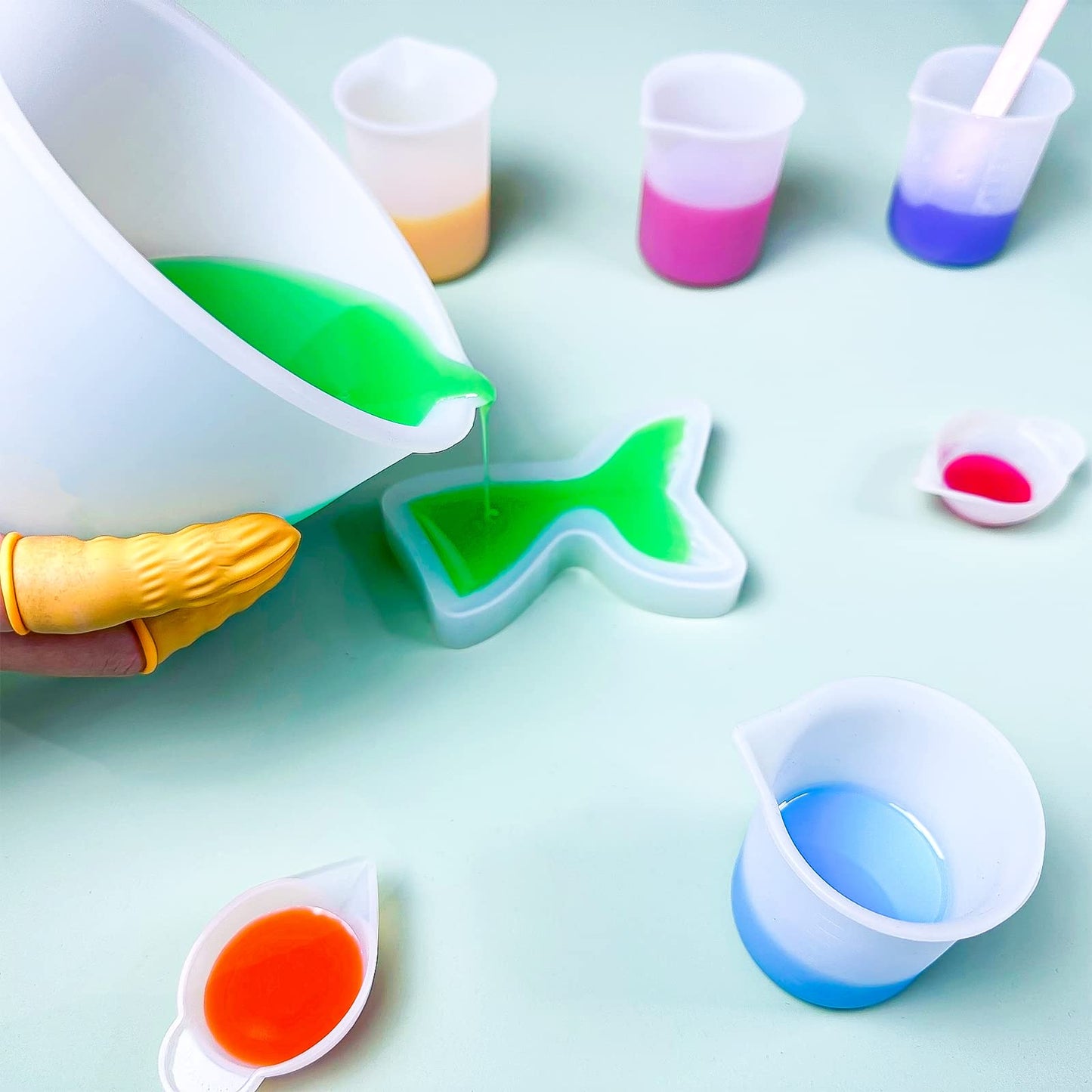 Silicone Measuring Cups for Resin Supplies - Kit with 600ml & 100ml Mixing Cups and Tools for Molds, Epoxy, Cooking, Casting Moulds, Jewelry Making
