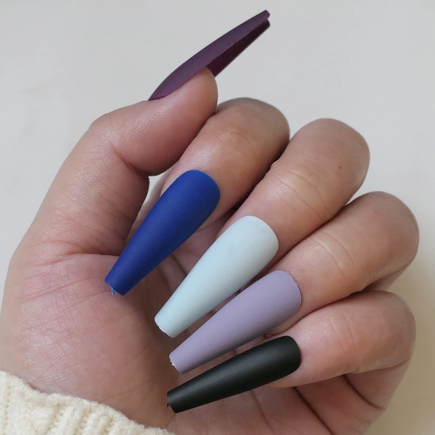 LoveOurHome 300PC Matte Coffin Press on Nails Long Fake Nail Kit, Glue on Nails Press ons Nail Medium Ballerina Acrylic Nails Tips Press-on Nails Coffin Artificial Fingernail Full Cover False Nails