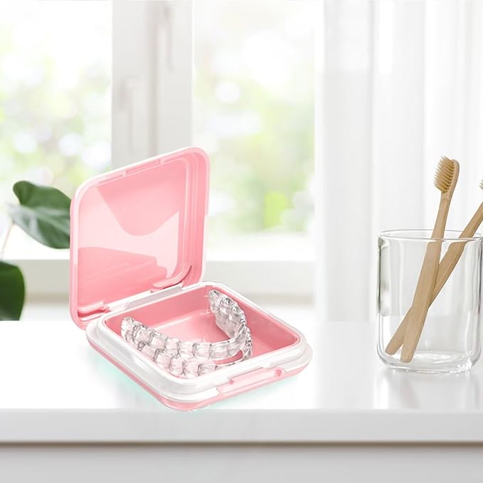 Retainer Case, Cute Retainer Case with Slim, Night Mouth Guard Case with Lid Hinge, Large Aligner Case, Inner Size 2.56, 2.36, 0.79inch（1pack)