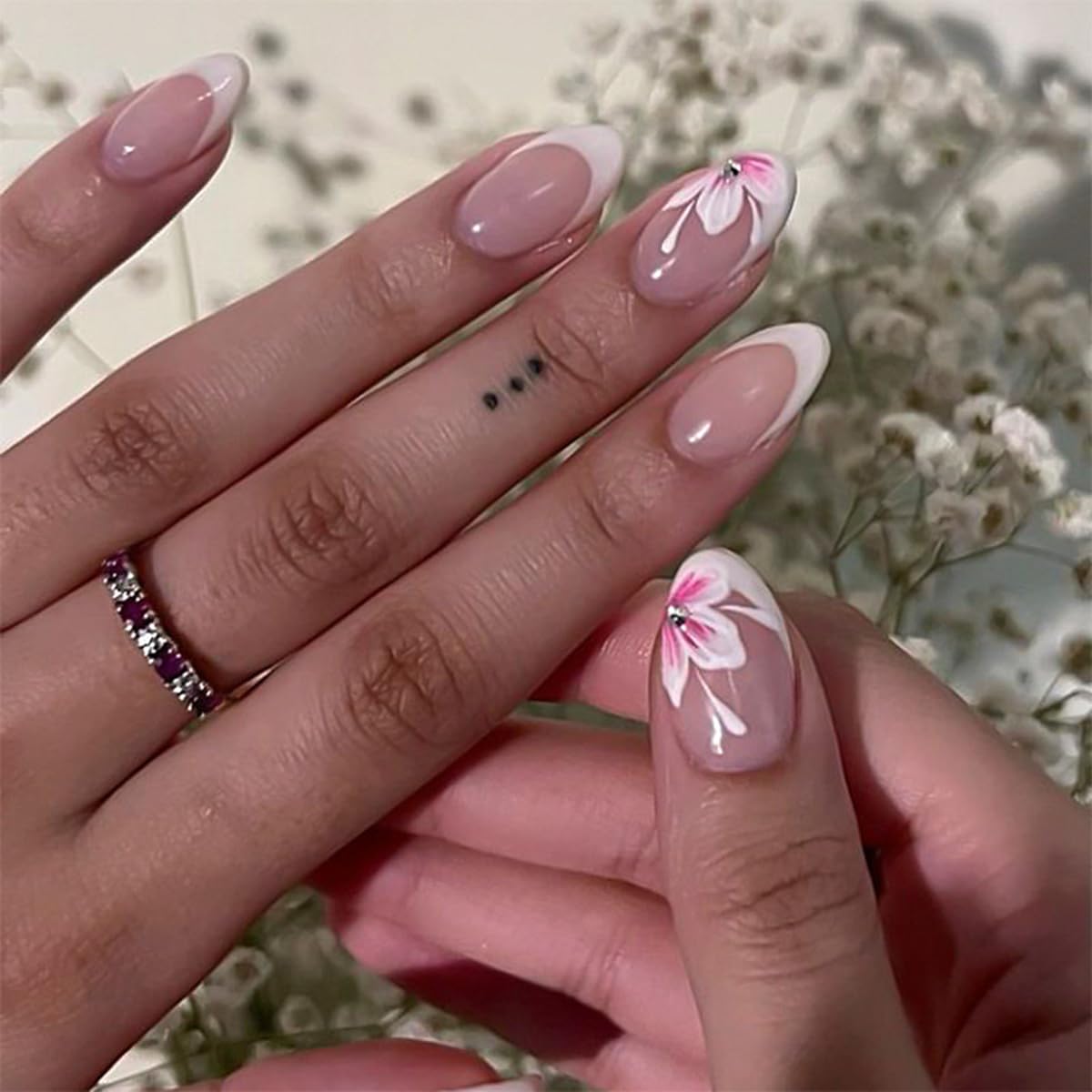 Flower Press on Nails Medium Almond Fake Nails Cute Spring Summer Nails Press ons with Design French Reusable Artificial Nail Full Cover Stick on Nails for Women Manicure 24Pcs