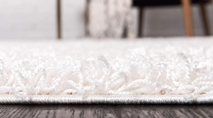 Unique Loom Solid Shag Collection Area Rug (6' 1" x 9' Rectangle, Snow White)