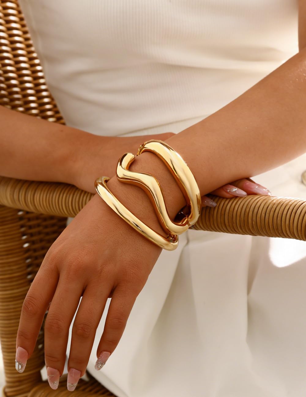 Chunky Gold Bangle Bracelets for Women, Dainty 14k Gold Plated Big Stackable Bangles Set, Trendy Statement Cuff Bracelet Stack Fashion Jewelry Gifts (Gold wave bangles)