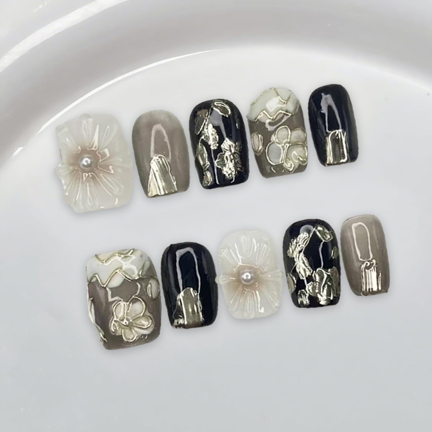 Square Press on Nails Full Cover Fake Nails with White Flower Handmade Press on Nails Short Black False Nails Embossed Silver Floral Acrylic Nails Thick Stick on Nails for Women Nail Art DIY（M)