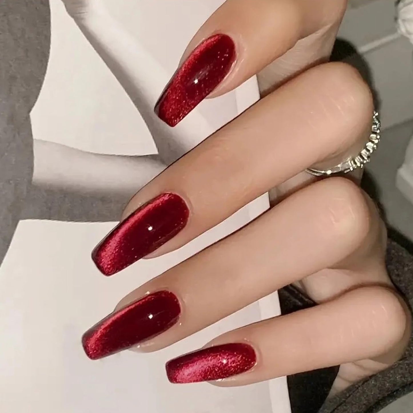 MISUD Press on Nails - Long Coffin Fake Nails with Red Cat Eye, Acrylic Bling Glitter Design 30 pcs