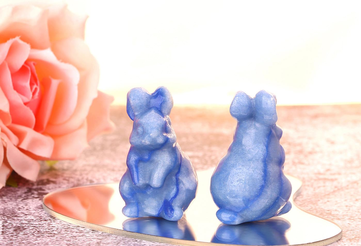 QINJIEJIE 2" Blue Aventurine Bunny Decor Easter Decorations Healing Crystals Rabbit Figurine Carved Stones Statue Natural Gemstones Polished Crystal Gift for Spring Easter Decor Party Favors