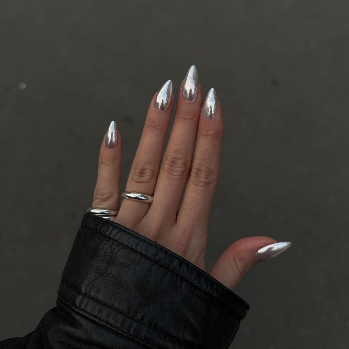 White Sliver Chrome Press on Nails Medium Almond, KQueenest Mirror Metal Stiletto Fake Acrylic Nails with Bling Design, Reusable Glue on Nails for Daily Party Wear, False Nails Press ons in24 PCS