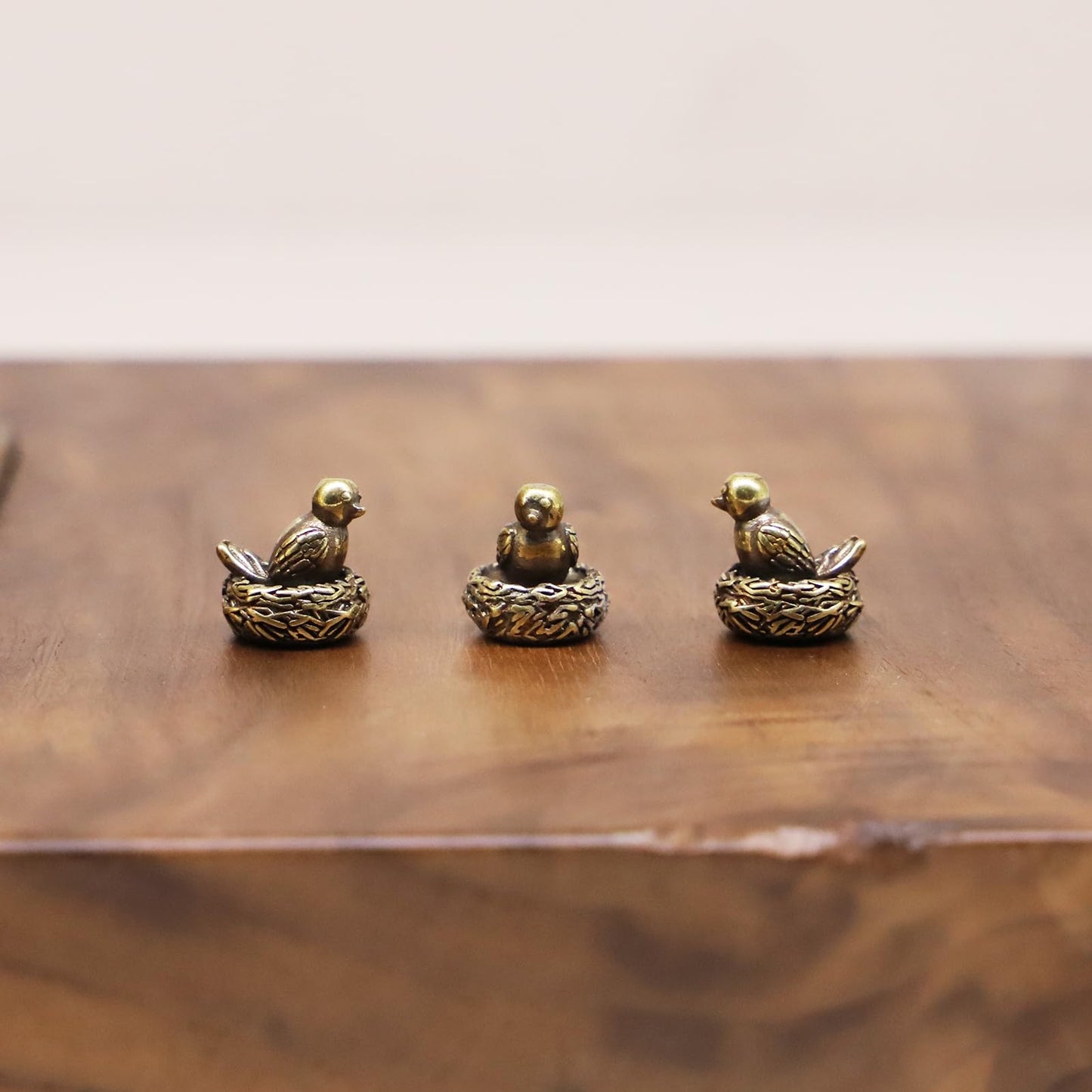 RillyRellow Hinge Head Songbird, Hinge Decorative Topper, Miniature Magnetic Figurine Door Decor, Whimsical Quirky Home Decor, Animal Lover Gift, Cute Songbird Decor (3 per Set)
