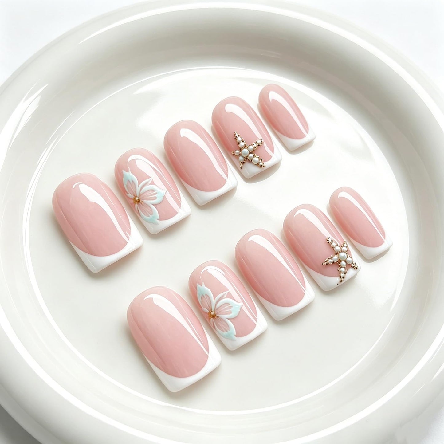 Summer Handmade Press on Nails Beach Starfish False Nails Designs White French Tip Thickened Acrylic Nail Handmade Full Cover Short Square Fake Nails Gradient Stick on Nail for Women (M)