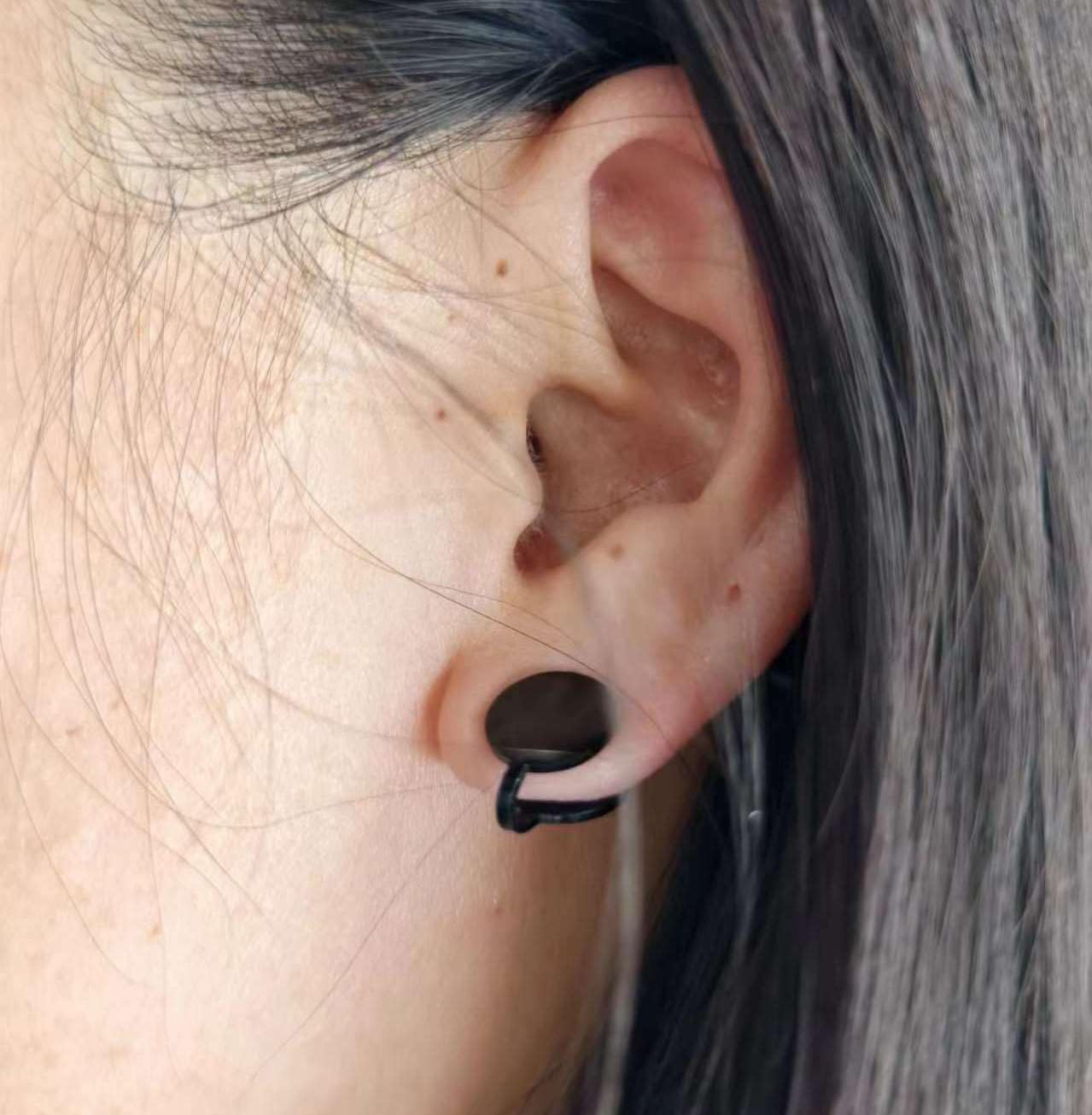 15mm & 10mm Keloid Pressure Earring Set for Women and Men | Clip on Compression Earrings for Swelling (Black)