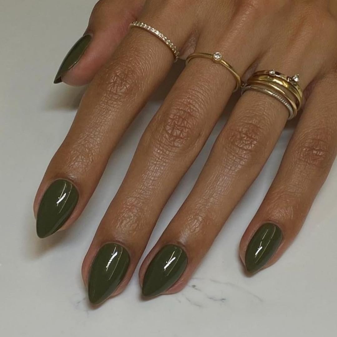 KQueenest Olive Green Press on Nails Short Almond, 30 Pcs Thick Fake Nails, Solid Color Acrylic Press on, Natural Almond Glue on, Stick on Nails for Women Daily Winter Wear
