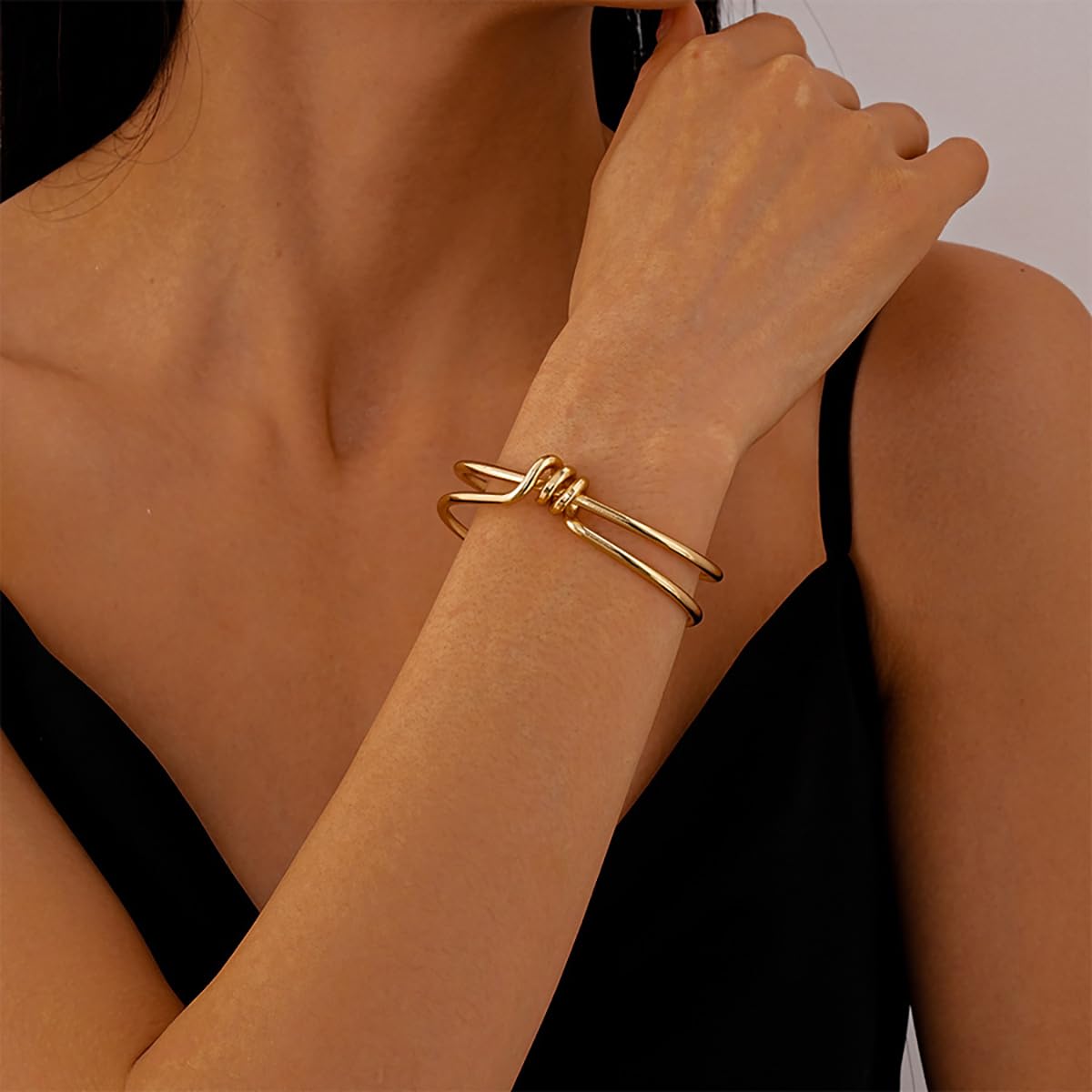 MOEEIJEW Chunky Cuff Bracelets for Women Gold/Silver Cuffs Bangle Hollow Out Adjustable Bracelets Punk Vintage Jewelry (Gold C)