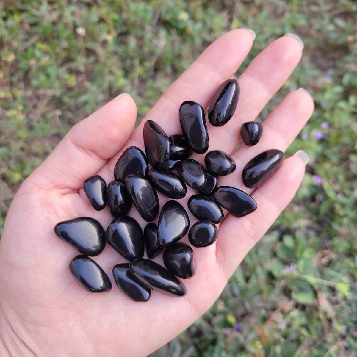 1,000 Carats Black Obsidian Handpicked Tumbled Stones Crystals Chips Bulk Pocket Stones for Healing, Reiki, Meditation, Witchcraft and Home Decorations (Black Obsidian)