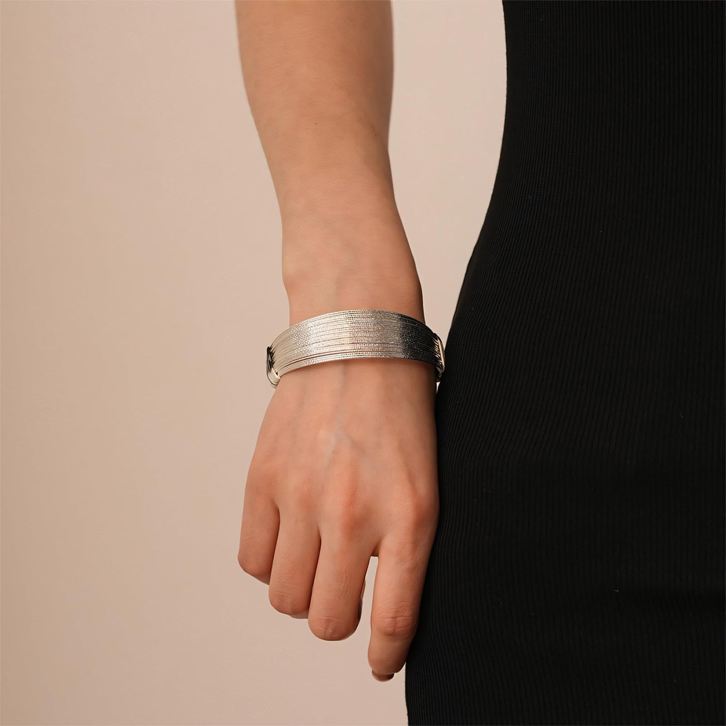 Chunky Silver Bangle Bracelets for Women, Trendy Open Adjustable Filigrace Bracelets with Leather Wrap Stackable Statement Leopard Cuff Bracelet for Women & Men Handmade Jewelry for Christmas Birthday
