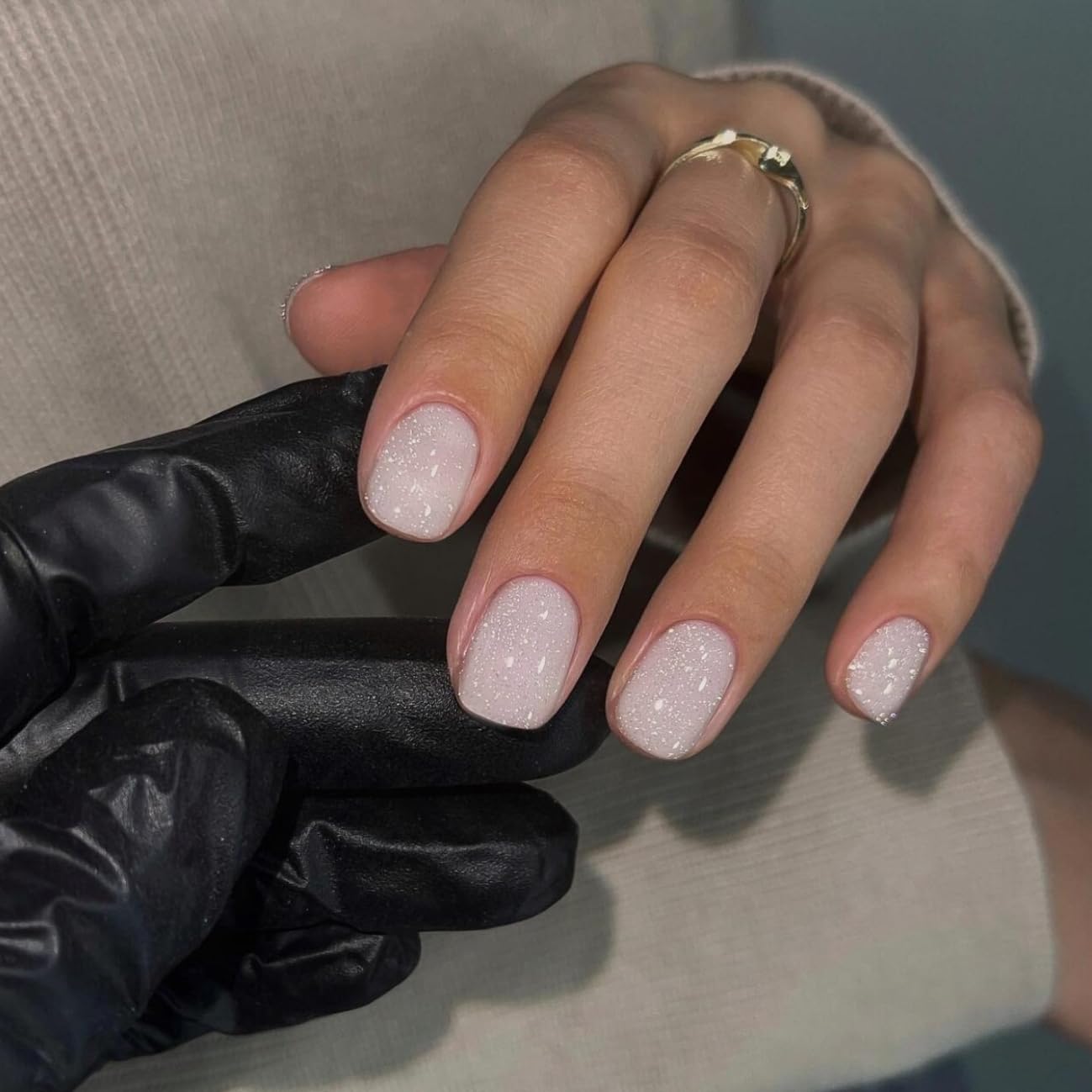 KQueenest Cat Eye White Press on Nails Short Square, 30 Pcs Glitter Acrylic Fake Nail Press ons, Shiny Sparkle Glue on Nails Short Coffin, Reusable Full Cover False Stick on Nails for Women